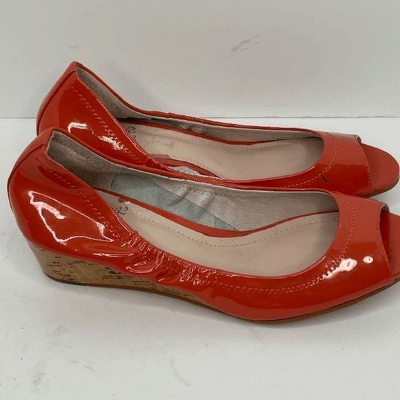 Vince Camuto Orange Leather Wedge‎ Heels - Picture 6 of 6